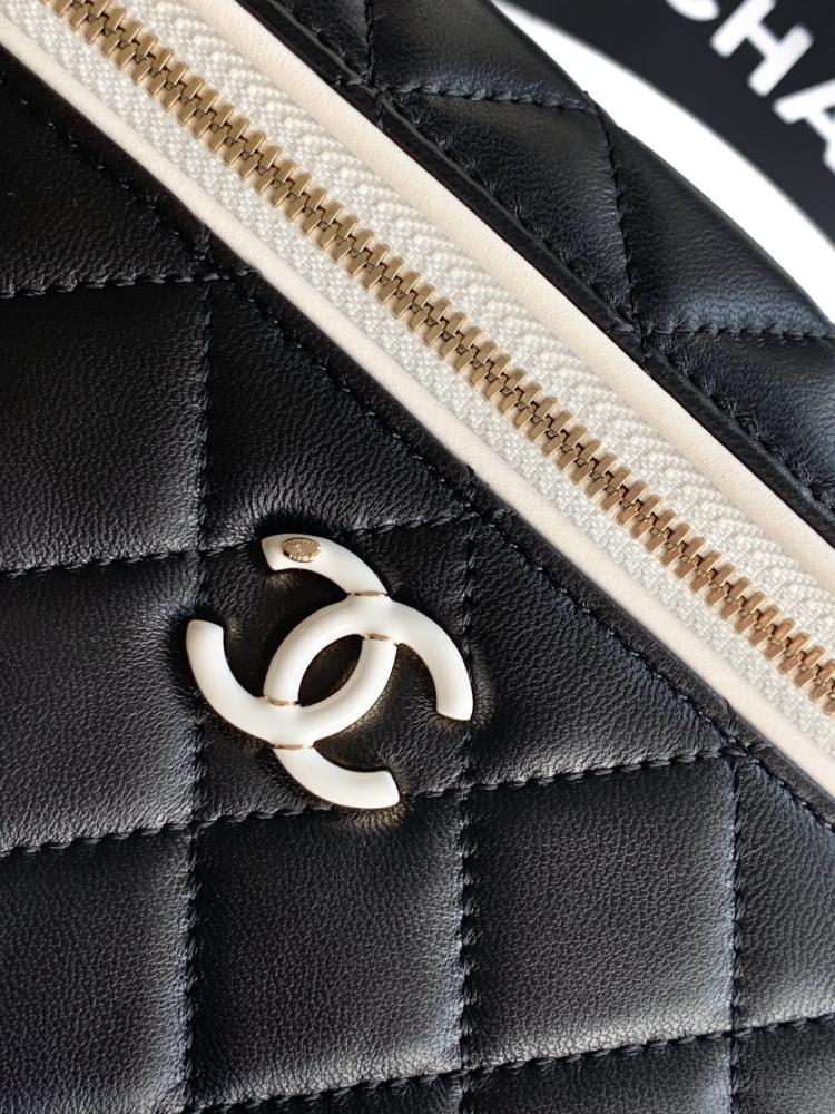 Chanel 26s Tweed and Leather Baguette Bag