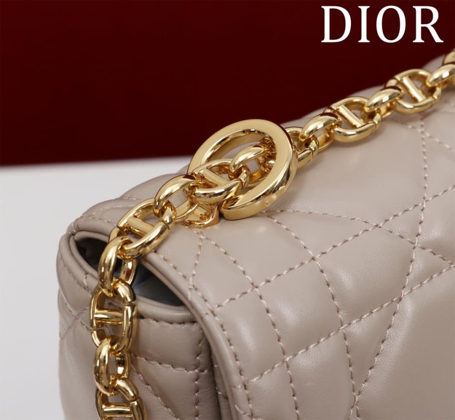 Soft Dior Caro