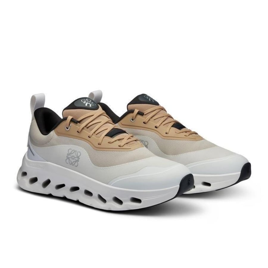 On RUNNING x Loewe