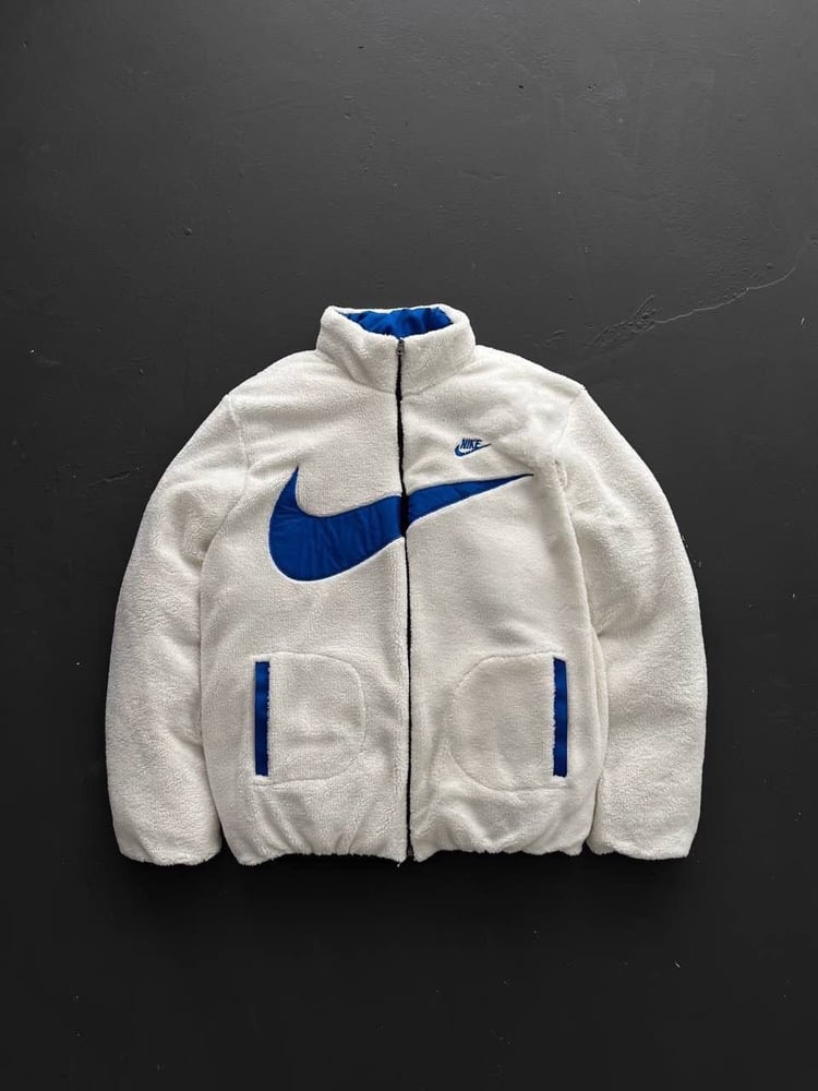 ‏جاكيت Nike دبل فيس