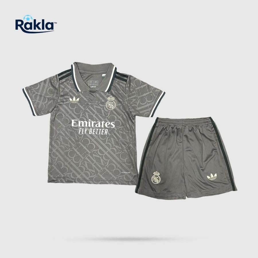 طقم ريال مدريد الثالث 2025 للأطفال