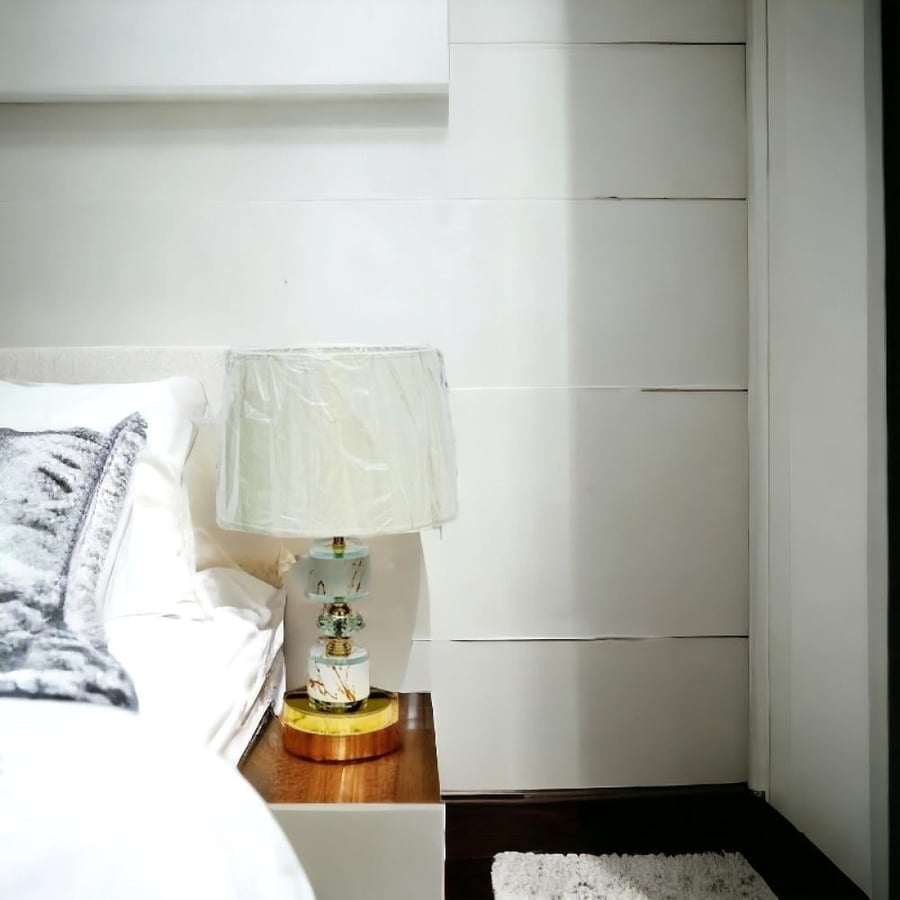 Metal table lamp