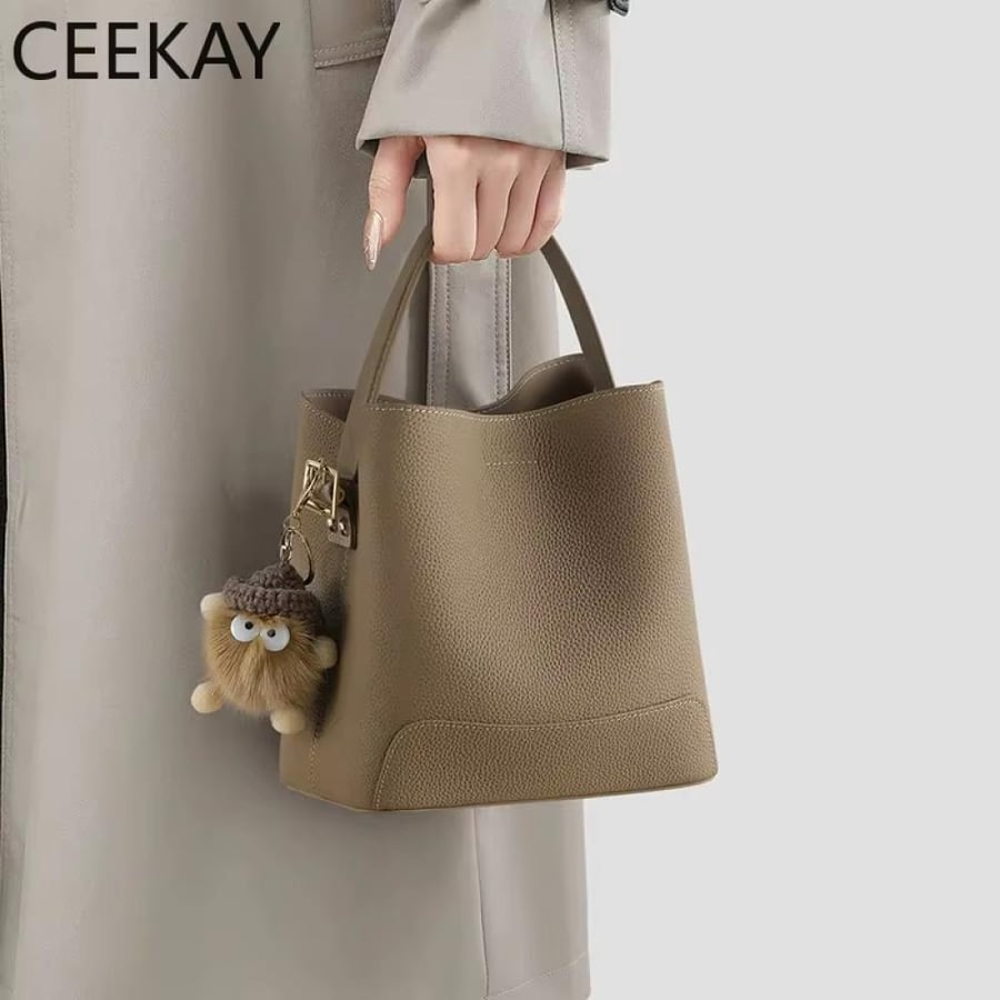 حقيبة كتف جلدية جديدة من CEEKAY