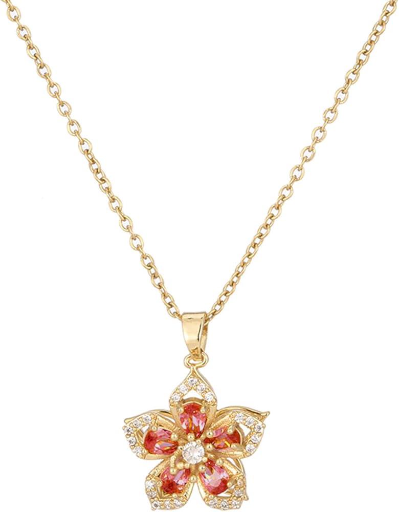 قلادة الزهرة الأنيقة