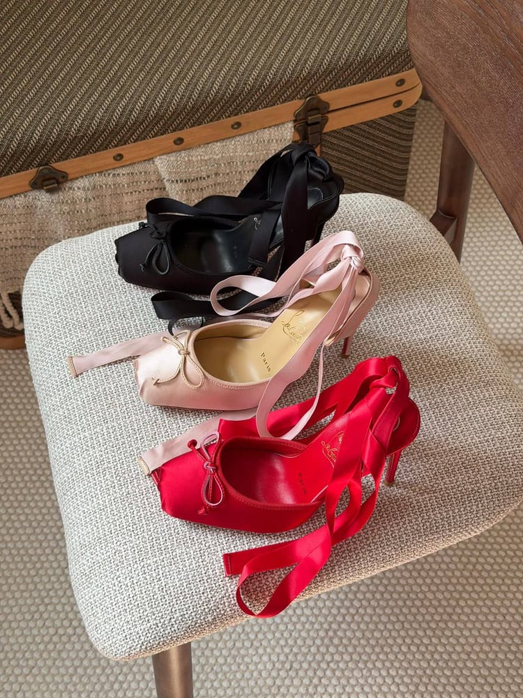 باليرينا لوبوتان برباط ستان CHRISTIAN LOUBOUTIN