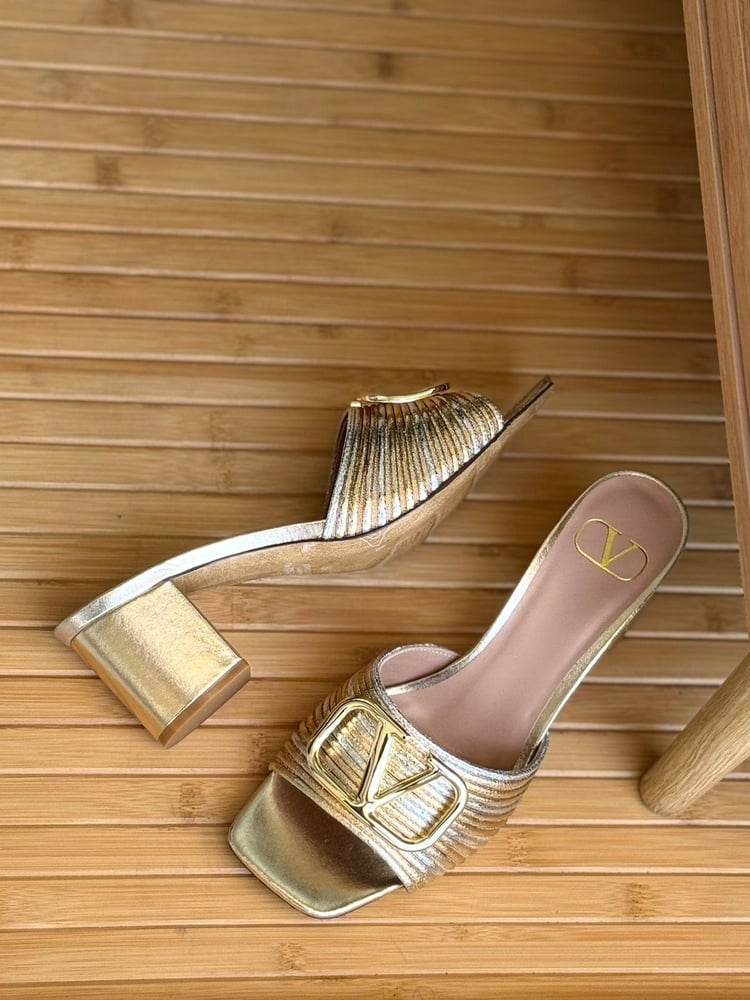 سليبر فالنتينو Valentino