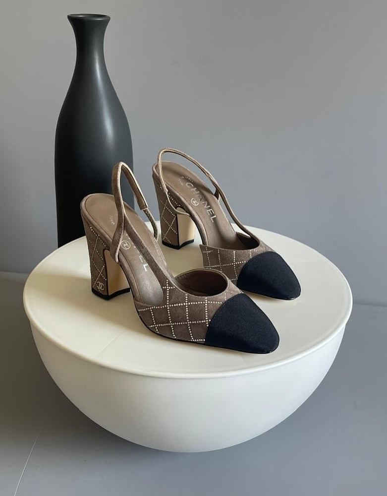 كعب شانيل Chanel Heels