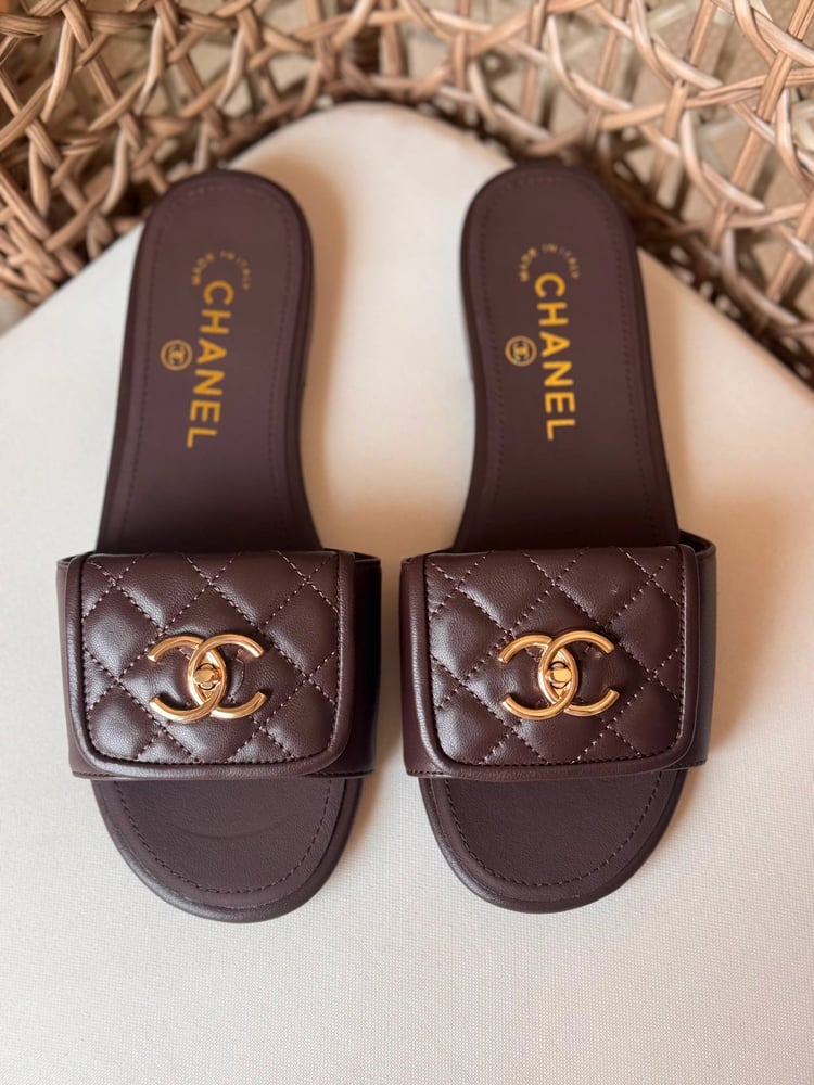 سليبر شانيل Chanel