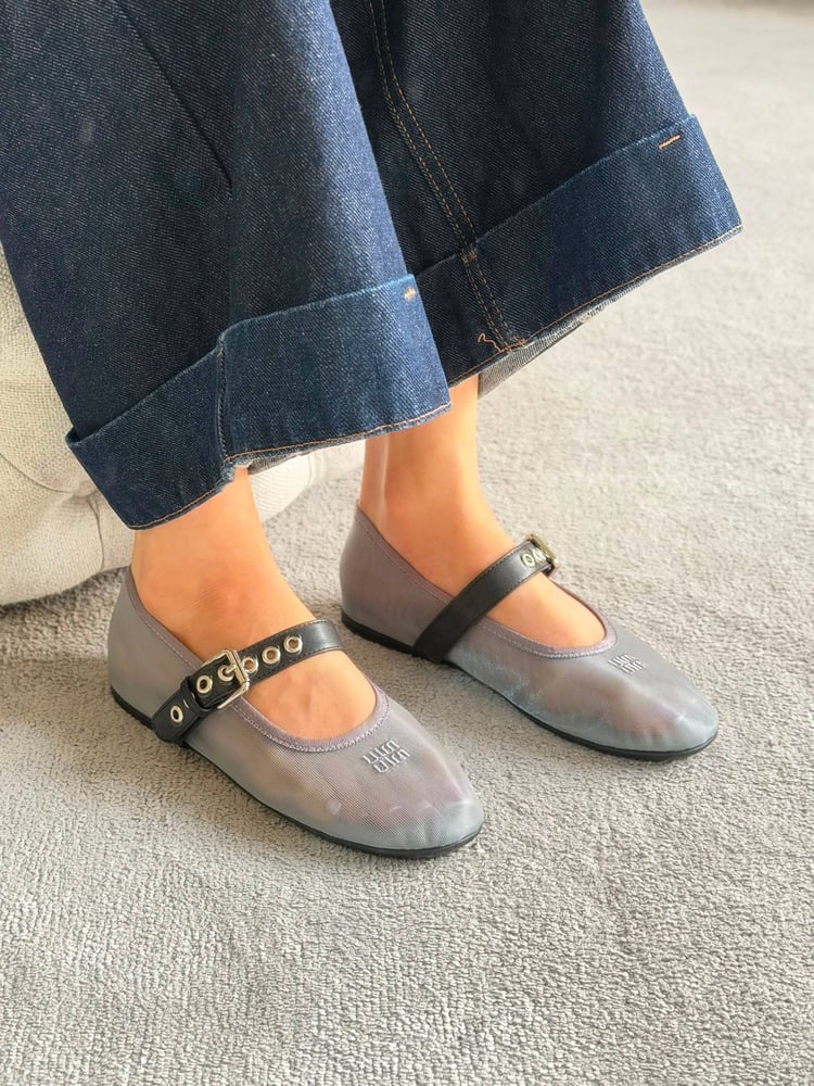 باليرينا ميو ميو Miu Miu