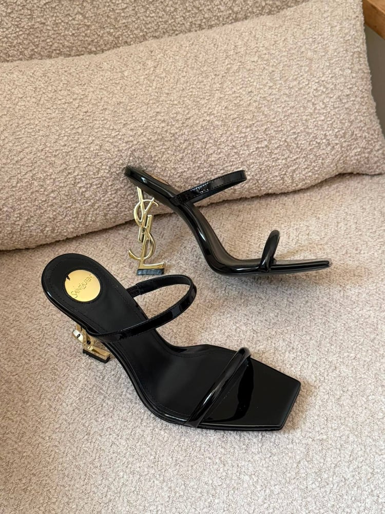 كعب سان لوران Saint Laurent