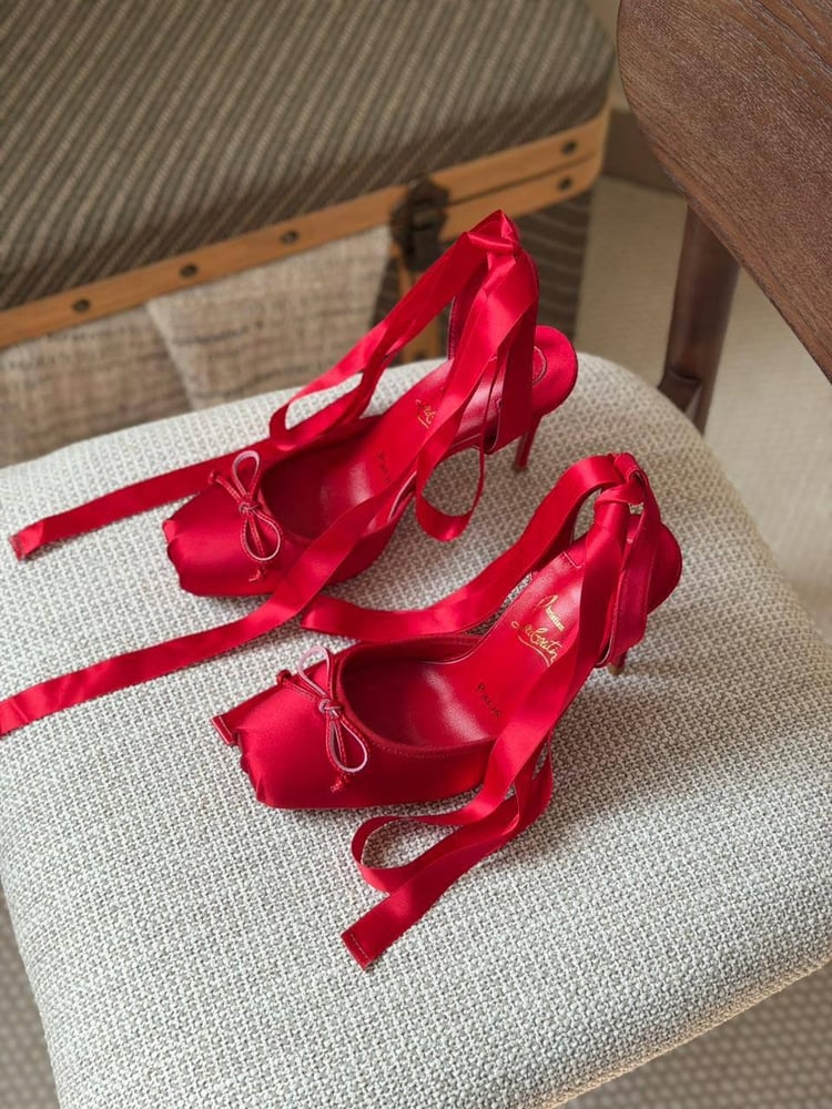 باليرينا لوبوتان برباط ستان CHRISTIAN LOUBOUTIN