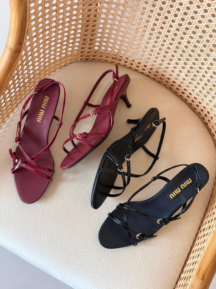 صندل ميو ميو Miu Miu
