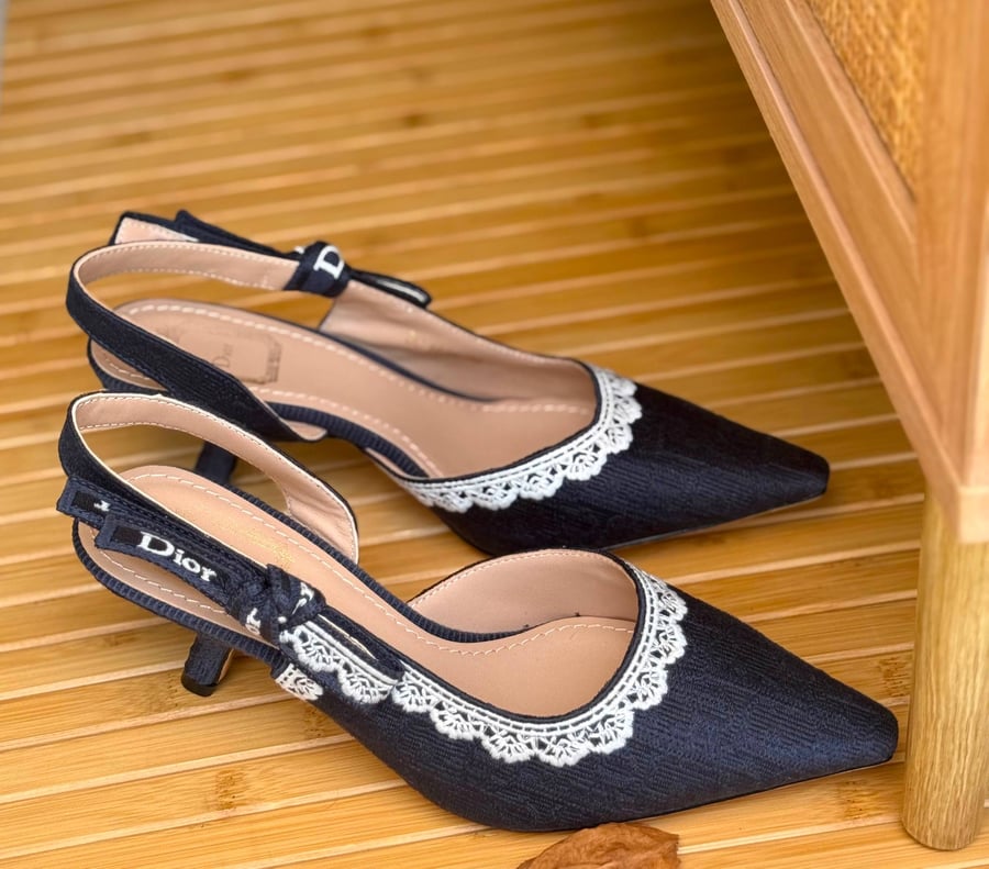 كعب ديور Dior