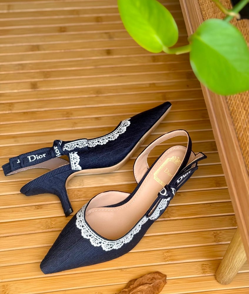 كعب ديور Dior
