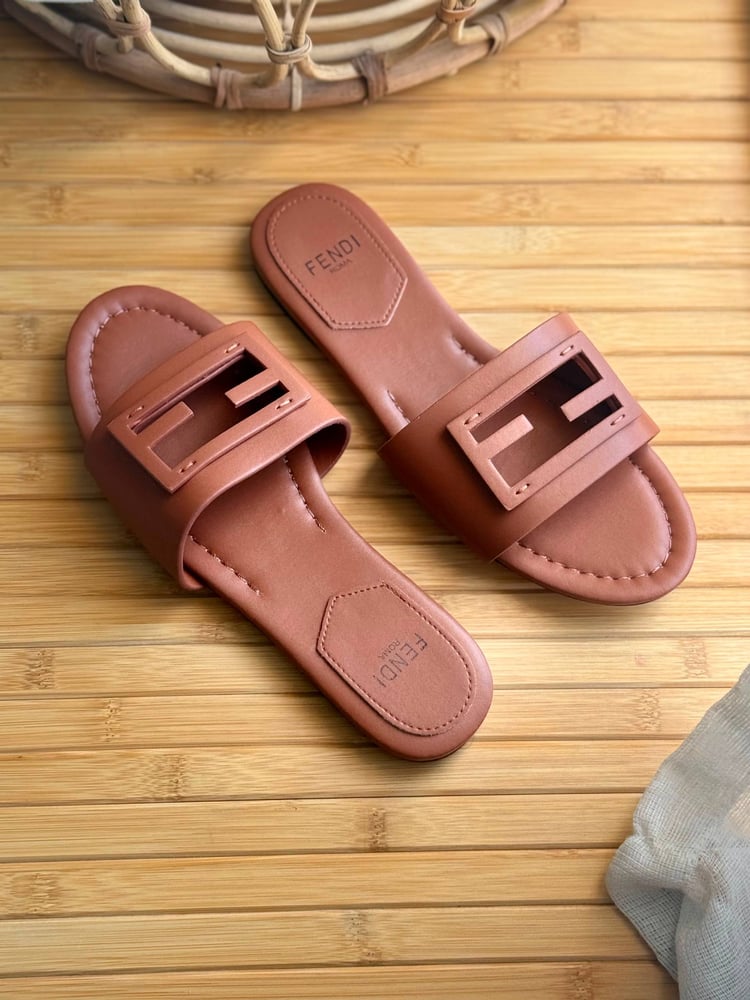 سليبر فندي Fendi