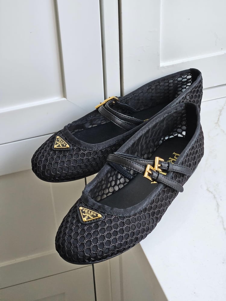 حذاء برادا فلات شبكي – Prada
