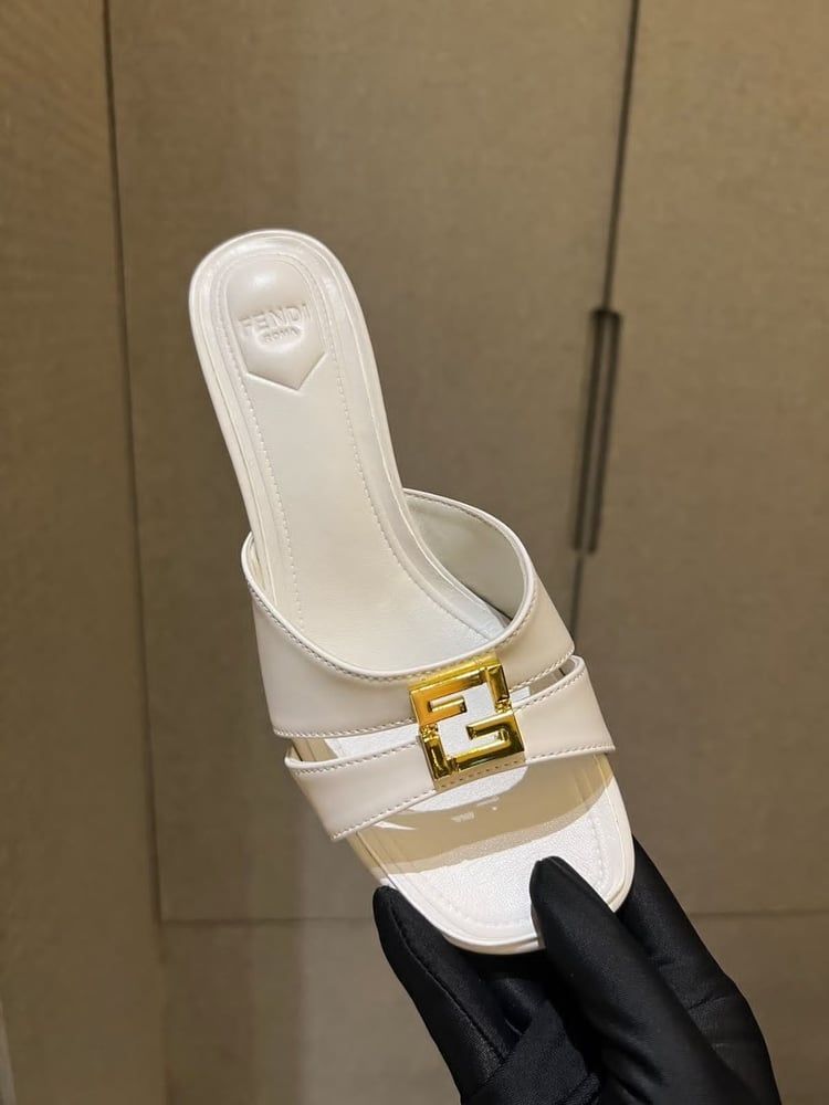 صندل بكعب فندي Fendi Sandal Heel