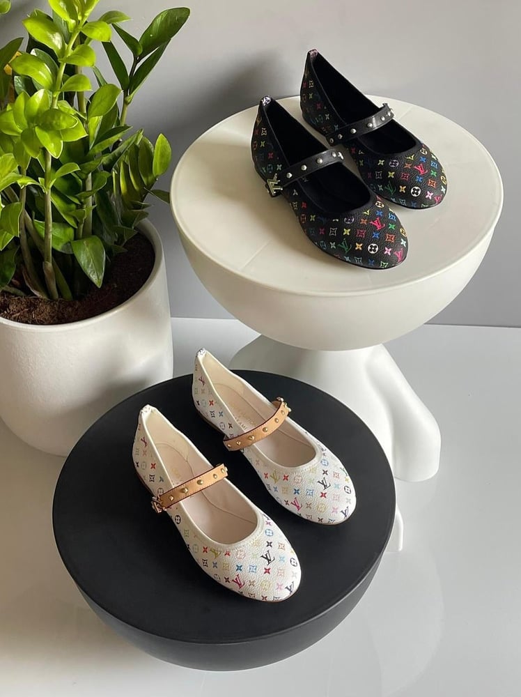 حذاء فلات ماري جين لويس فيتون Louis Vuitton