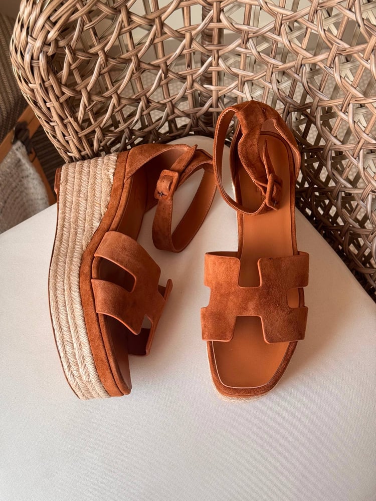 صندل هيرميز Hermes اسبادرين H ويدج