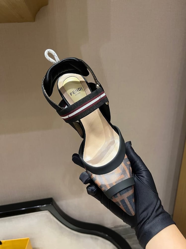 حذاء بكعب فندي FENDI Mesh