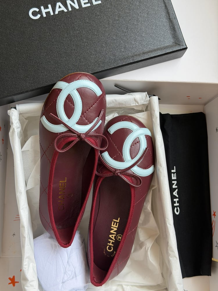 حذاء باليرينا شانيل CHANEL