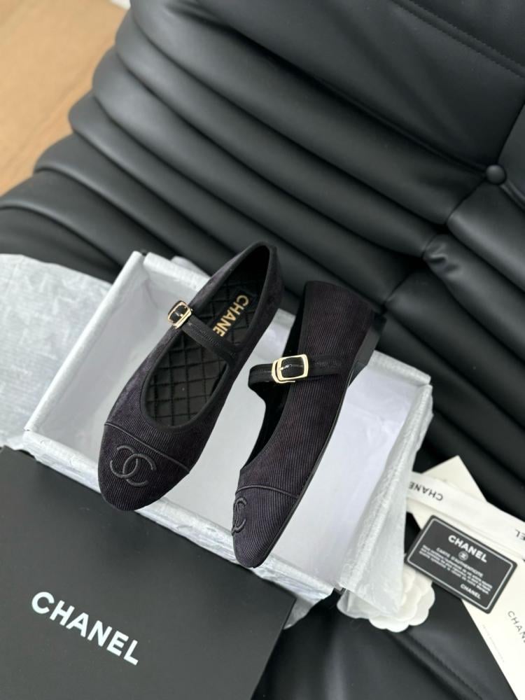 شوز شانيل (Chanel) باليرينا كلاسيكي
