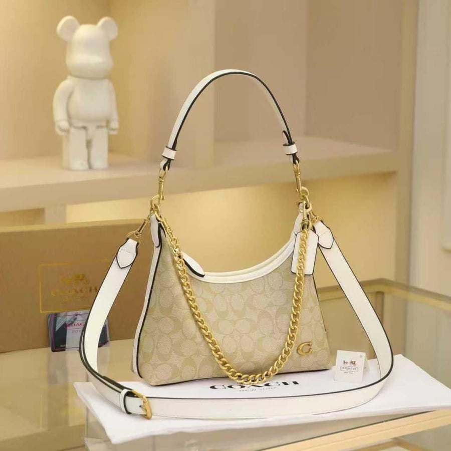 Coach Chain Shoulder Bag 223