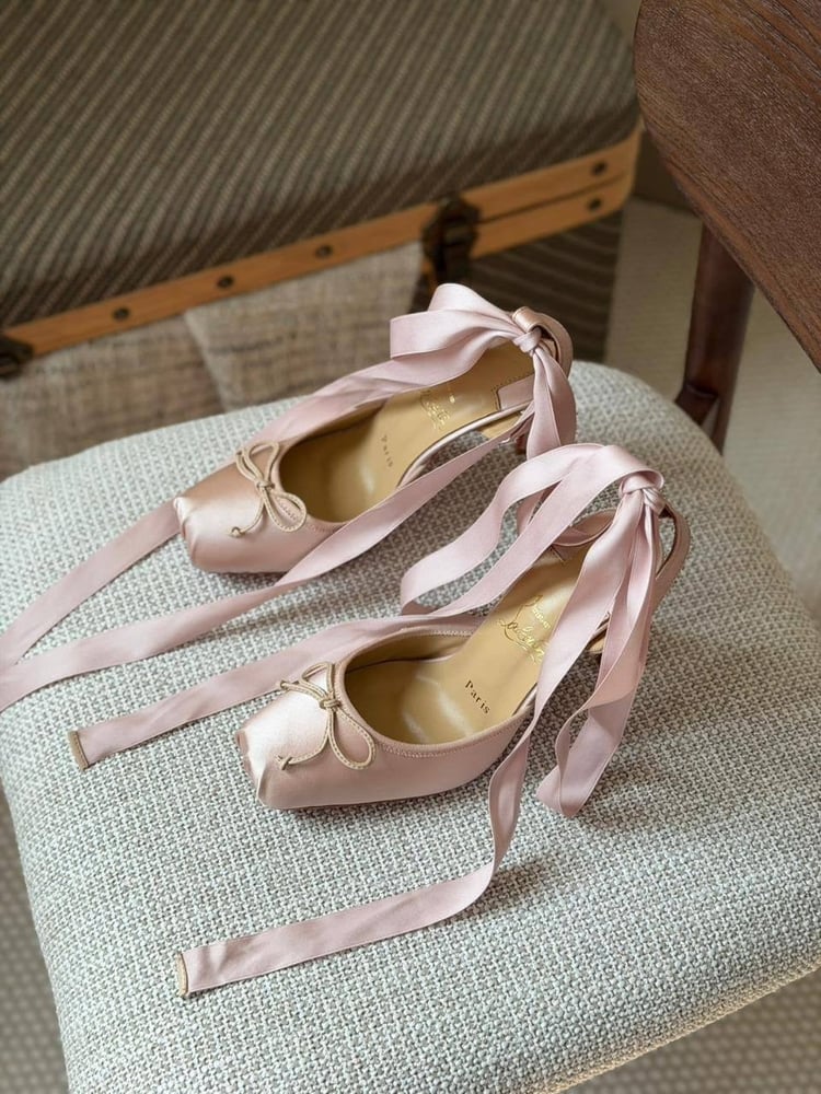 باليرينا لوبوتان برباط ستان CHRISTIAN LOUBOUTIN