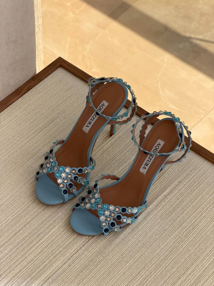 كعب أكوازورا كريستالات ملونة AQUAZZURA