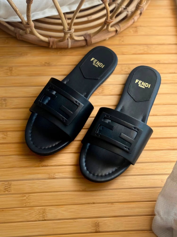 سليبر فندي Fendi