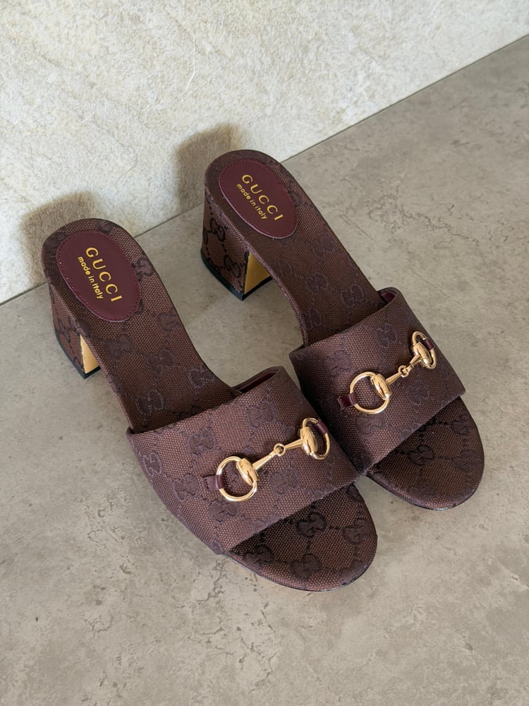 كعب غوتشي GUCCI ميول