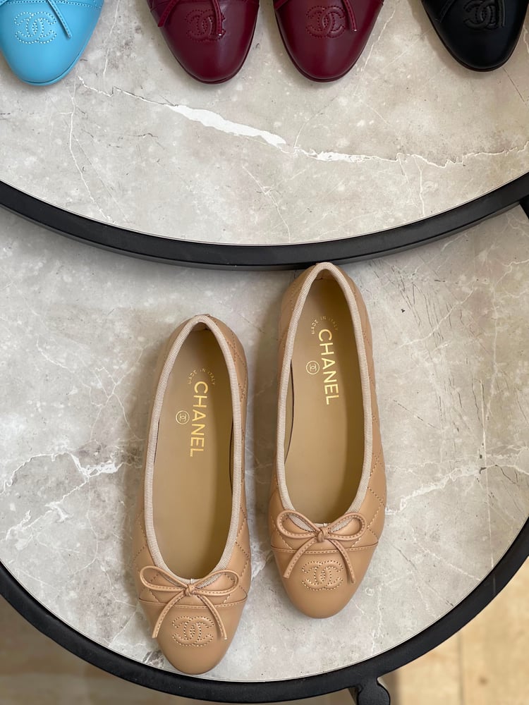 حذاء باليرينا شانيل CHANEL