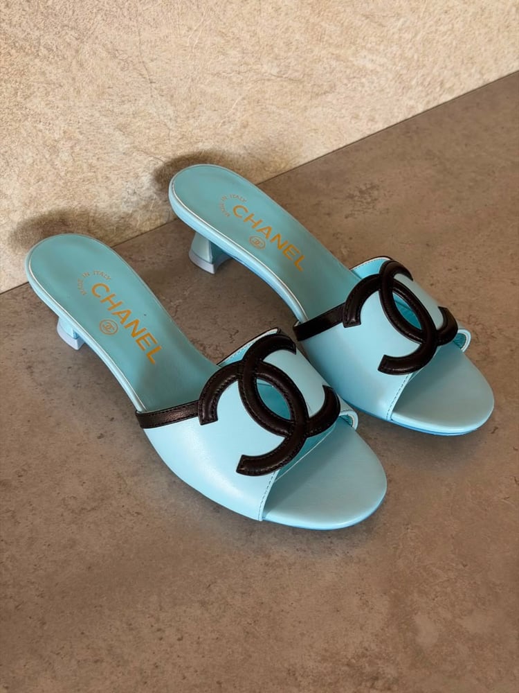كعب شانيل CHANEL ميول