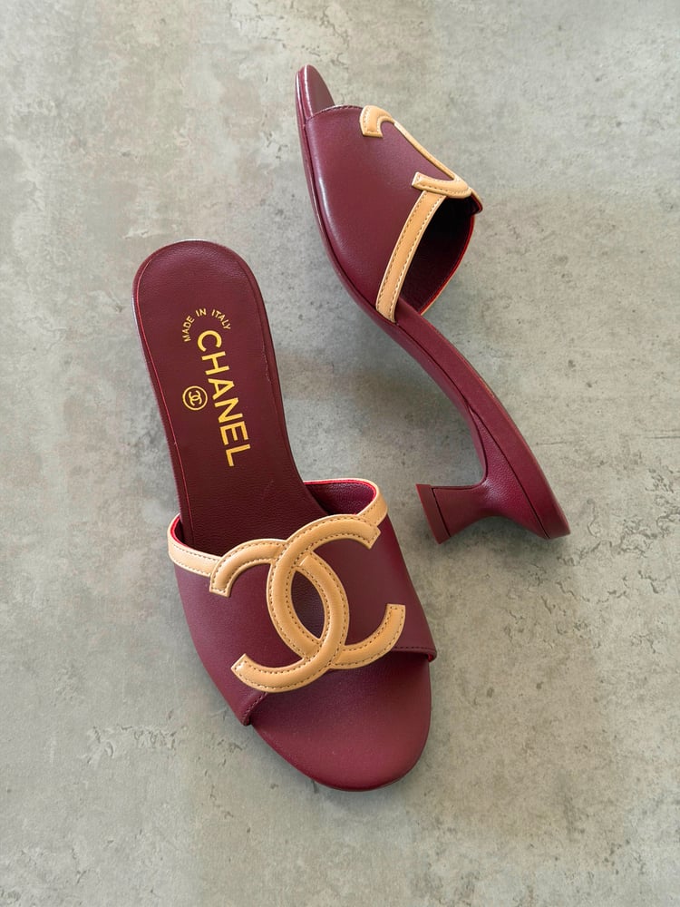 كعب شانيل CHANEL ميول