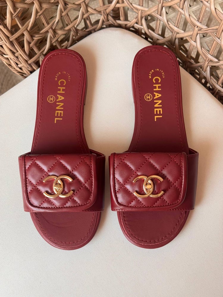 سليبر شانيل Chanel
