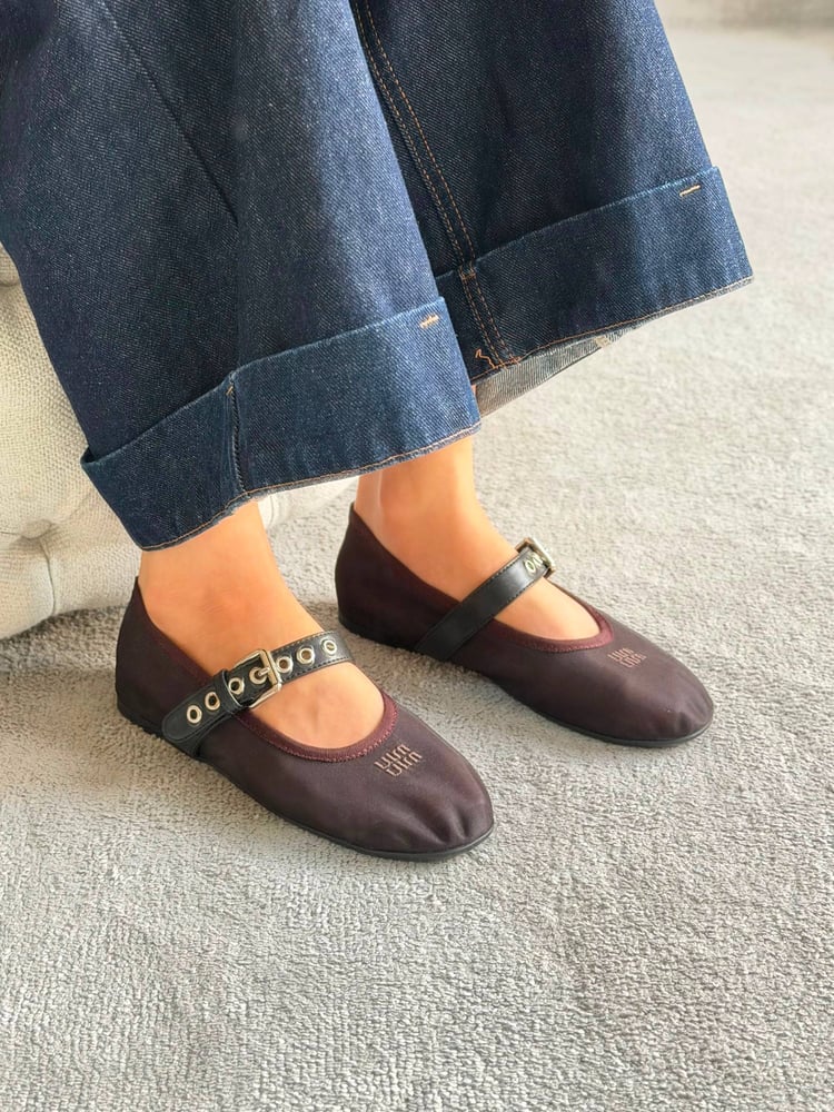 باليرينا ميو ميو Miu Miu