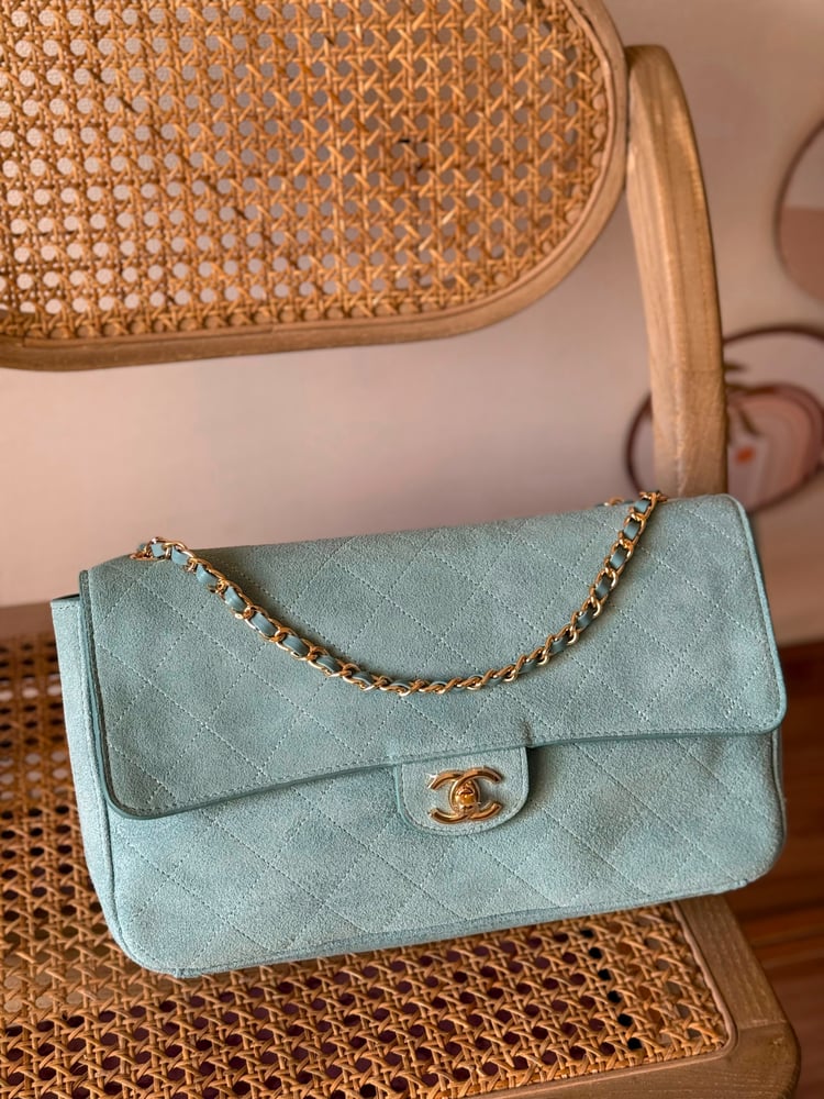 حقيبة شانيل CHANEL كبيرة شامواه مبطنة