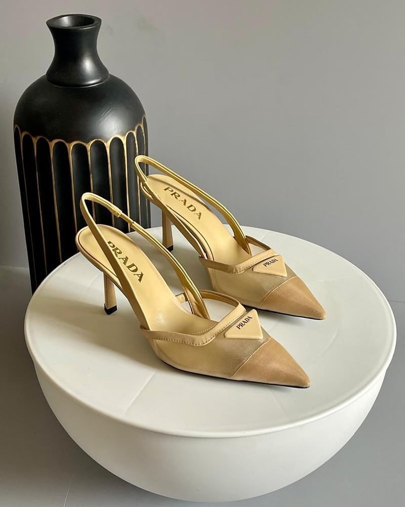 كعب نسائي برادا Prada