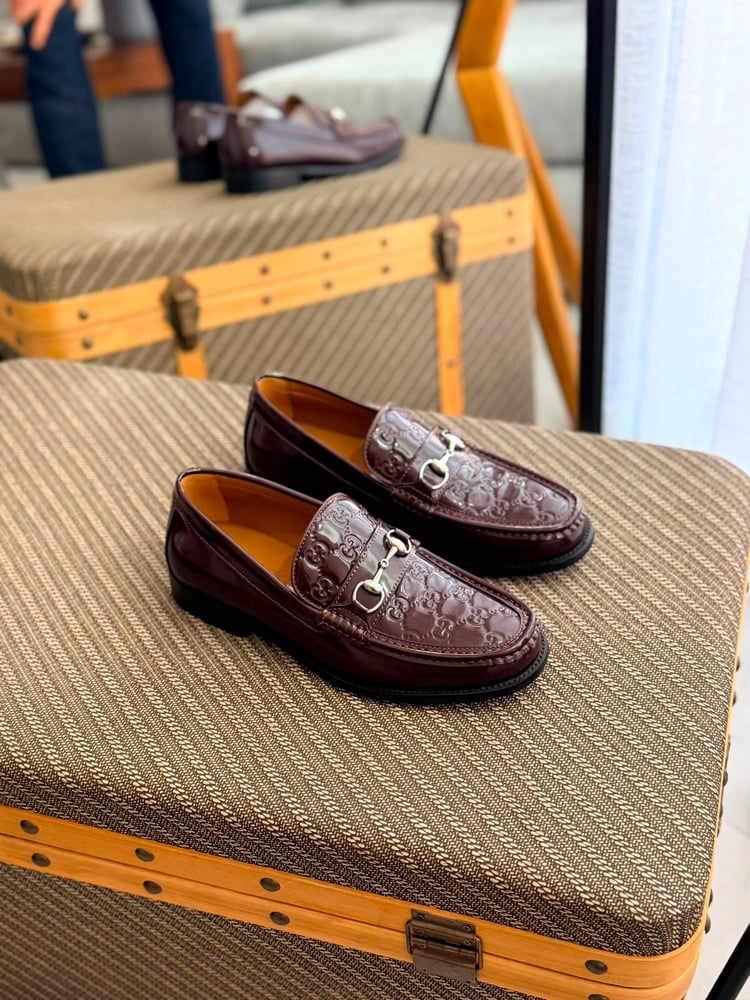 حذاء رجالي غوتشي GUCCI Horsebit Loafers