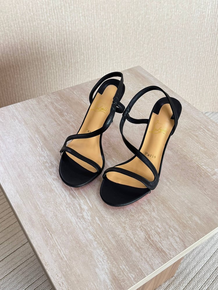 كعب كريستيان لوبوتان Christian Louboutin