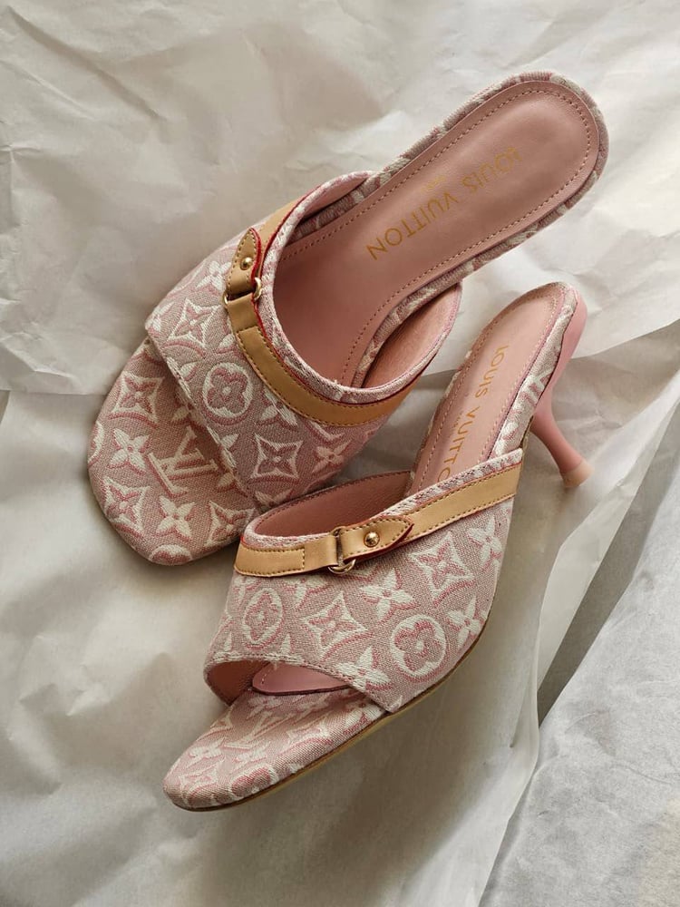 صندل لويس فيتون Louis Vuitton
