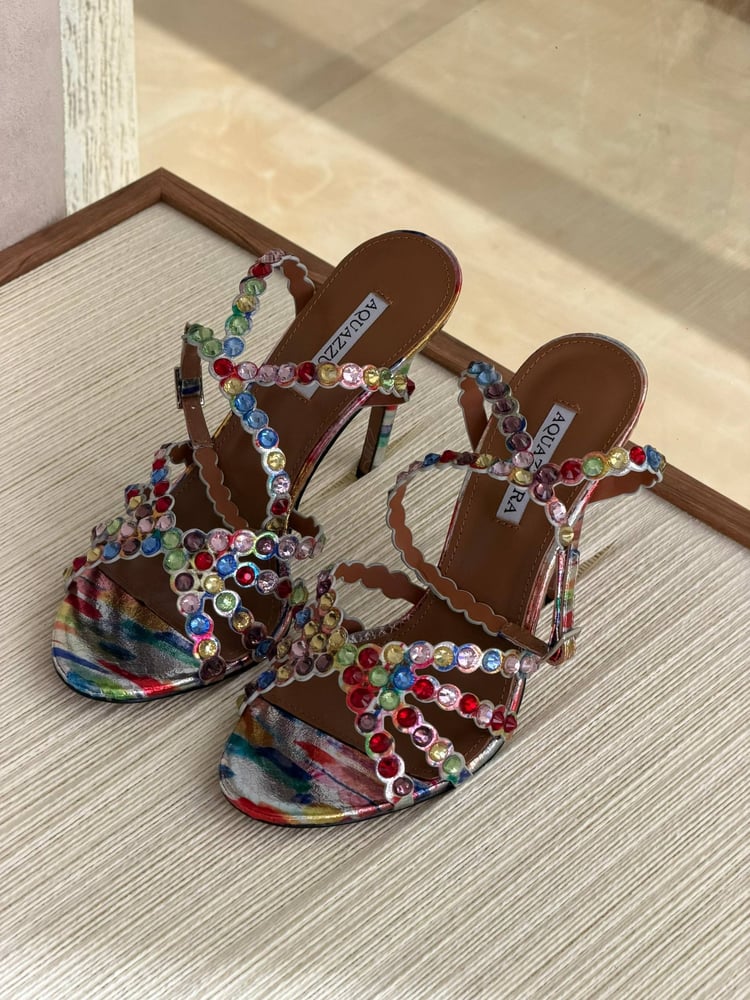 كعب أكوازورا كريستالات ملونة AQUAZZURA