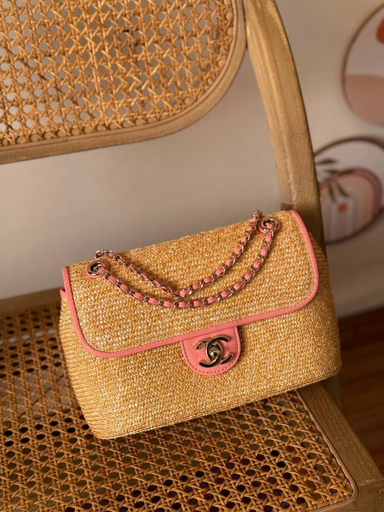 حقيبة شانيل CHANEL خوص وجلد