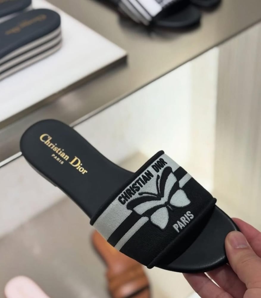 حذاء نسائي ديور Dior