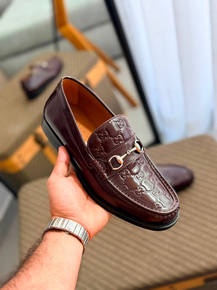 حذاء رجالي غوتشي GUCCI Horsebit Loafers