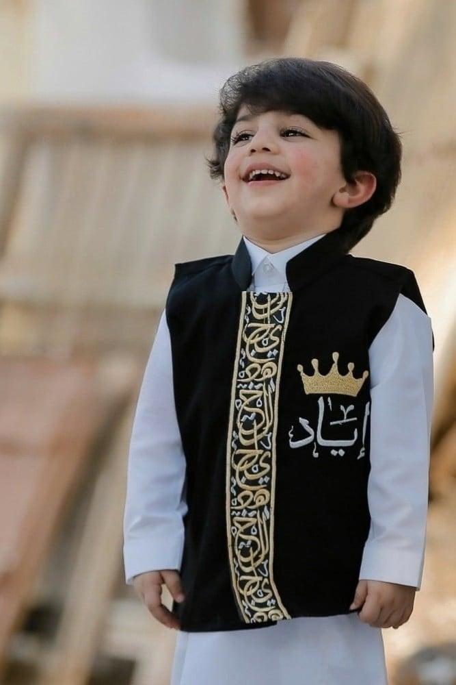 سديري بالاسم مع تاج