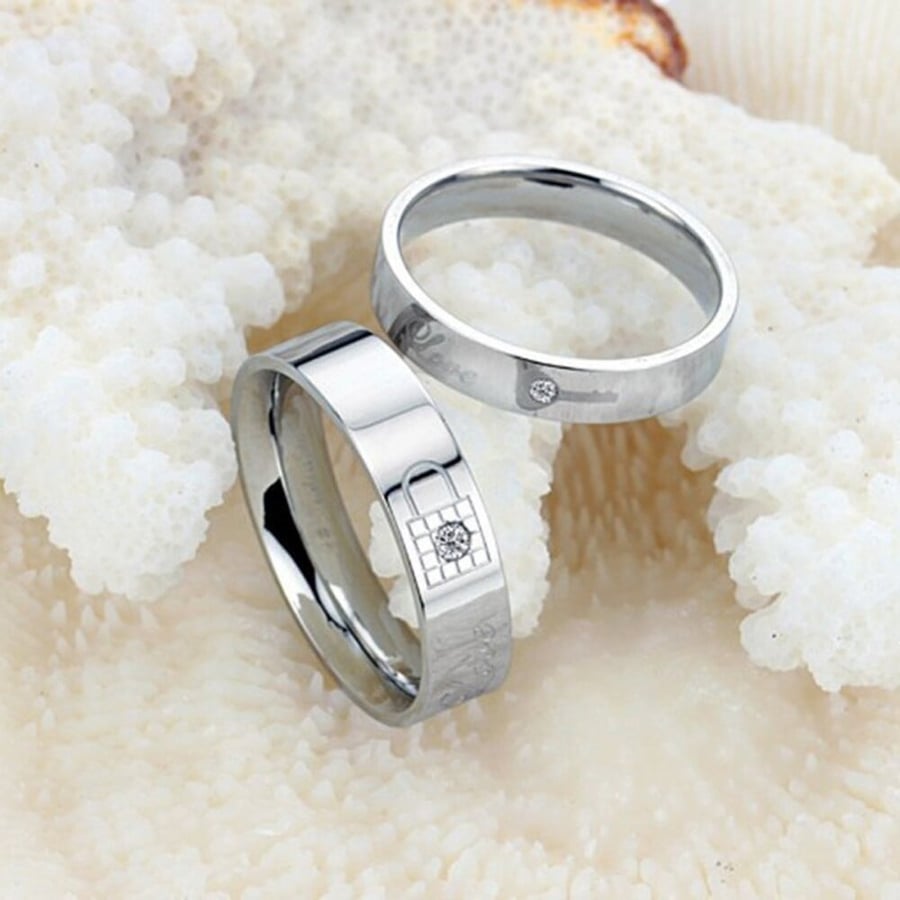 Couples rings engagement marriage connection silver plated shaped lock and key decorated with zircon stone