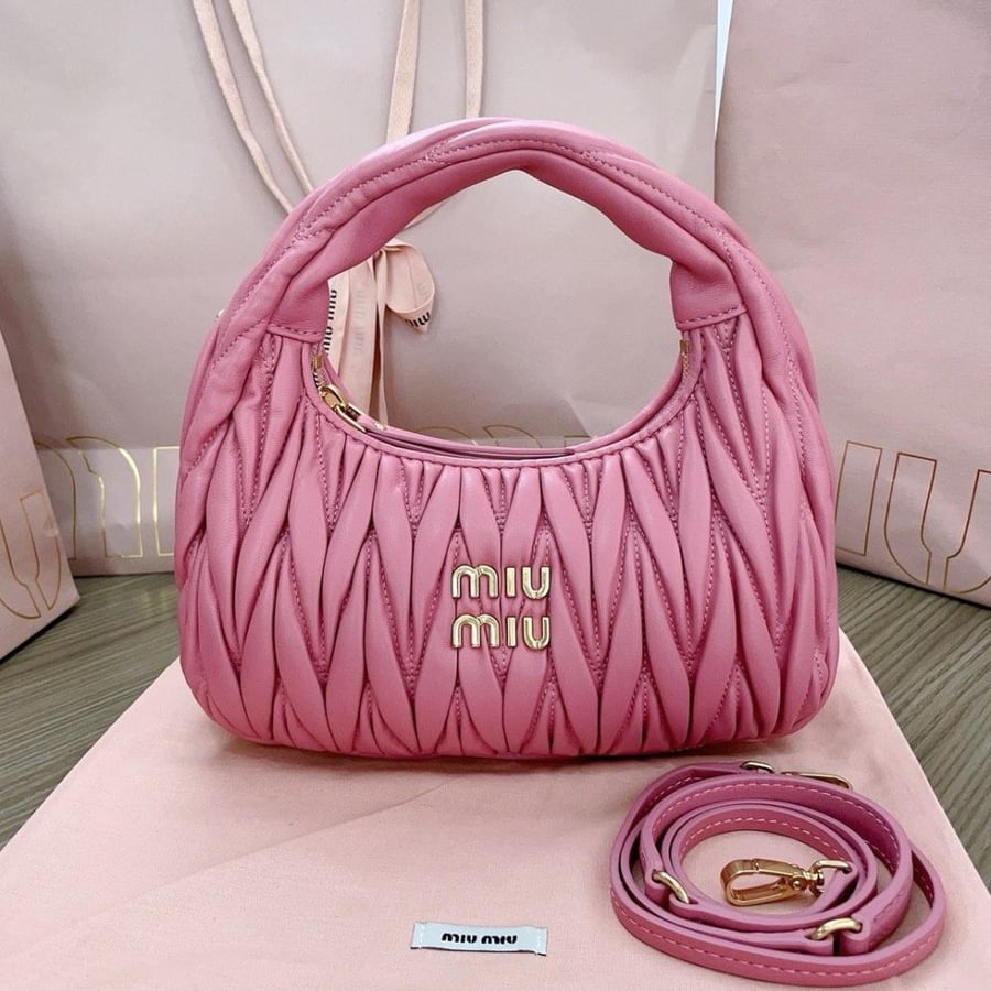 Miu Miu size 23 cm
