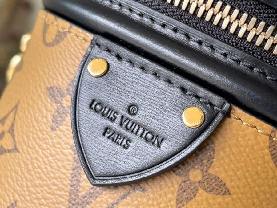 Louis Vuitton size 14 cm