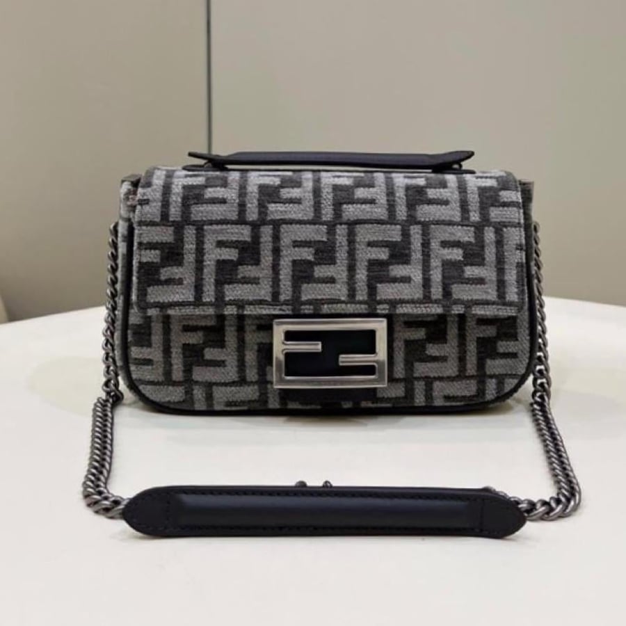 Fendi bag size 24 cm